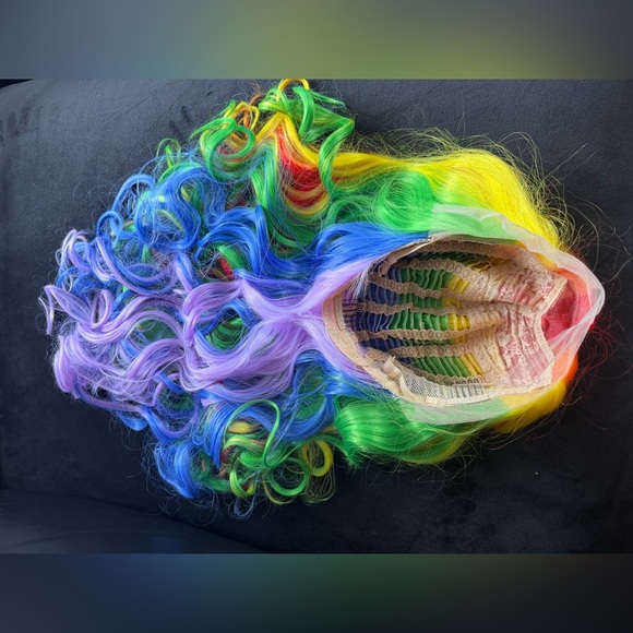 Brand new rainbow synthetic wig. About 13 x 2.5 inch parting space. ~ 24-26 in - Picture 9 of 13